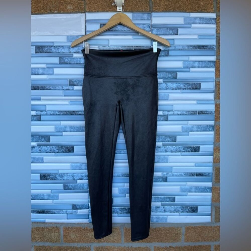 SPANX coated leggings size large